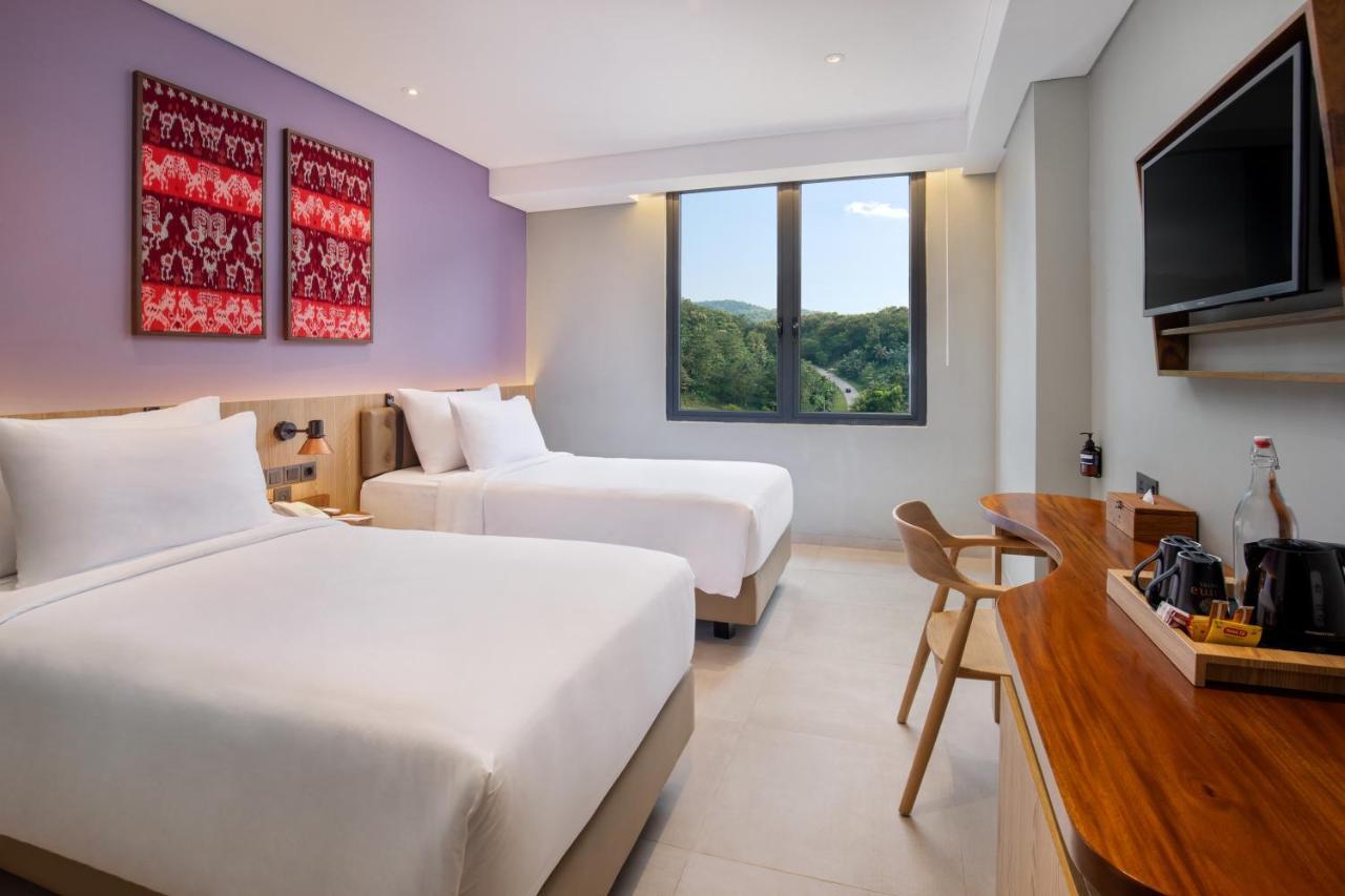 Sima Sumba Hotel Tambolaka Bagian luar foto