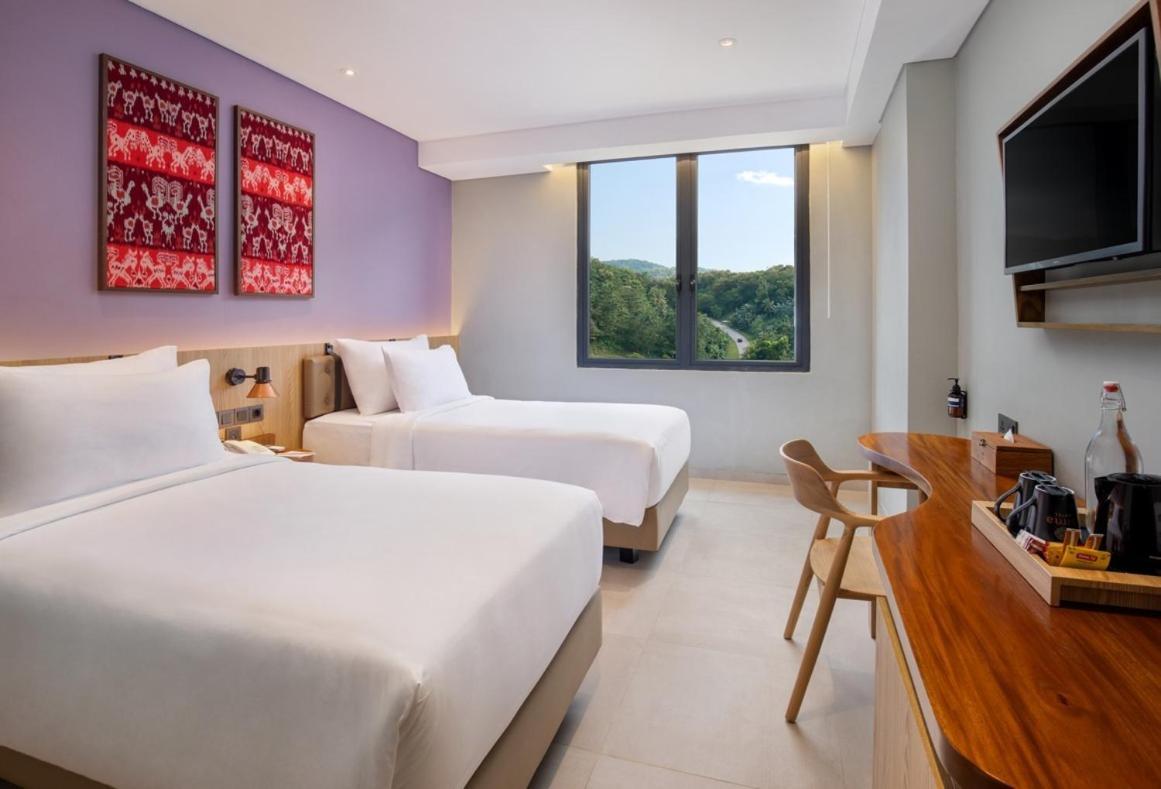 Sima Sumba Hotel Tambolaka Bagian luar foto